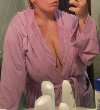 Public Photo of Androgina99