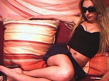 Public Photo of divinaa