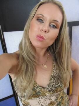 Public Photo of GinaLoveCam